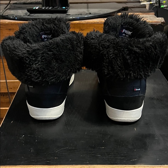 PAJAR LEATHER WATERPROOF FAUX FUR TRIM SNEAKER BOOTS SIZE 10-10.5 BLACK - Picture 6 of 16